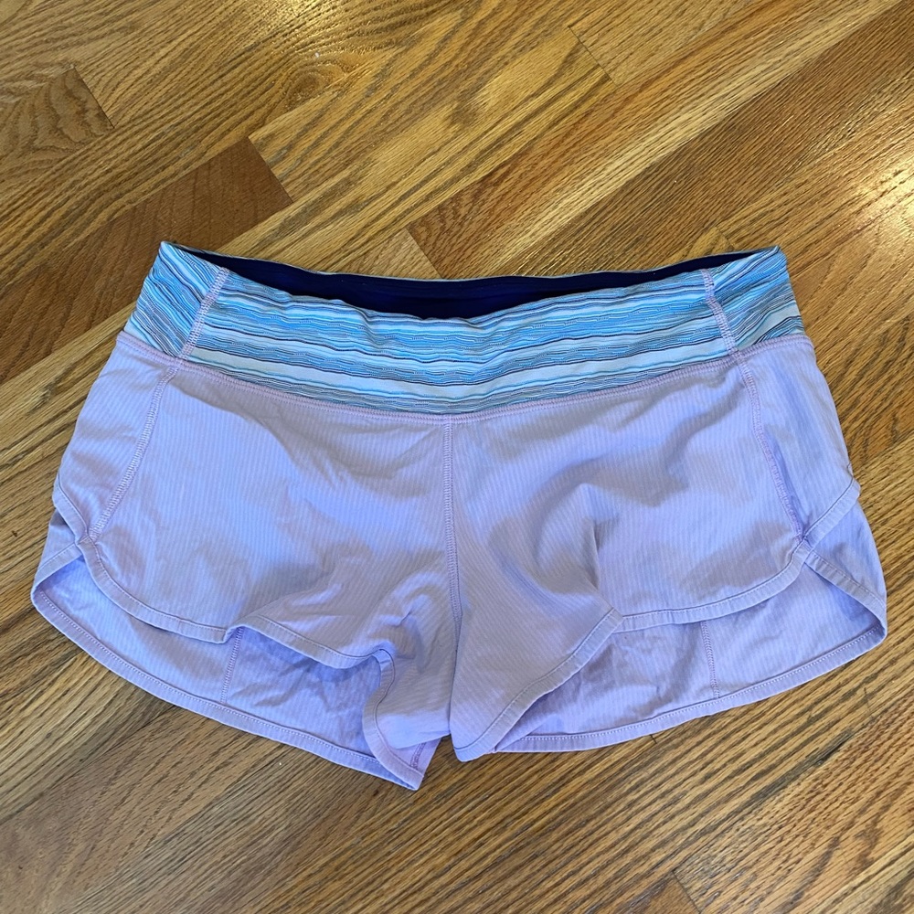 Lululemon 2.5” speed up shorts size 8
